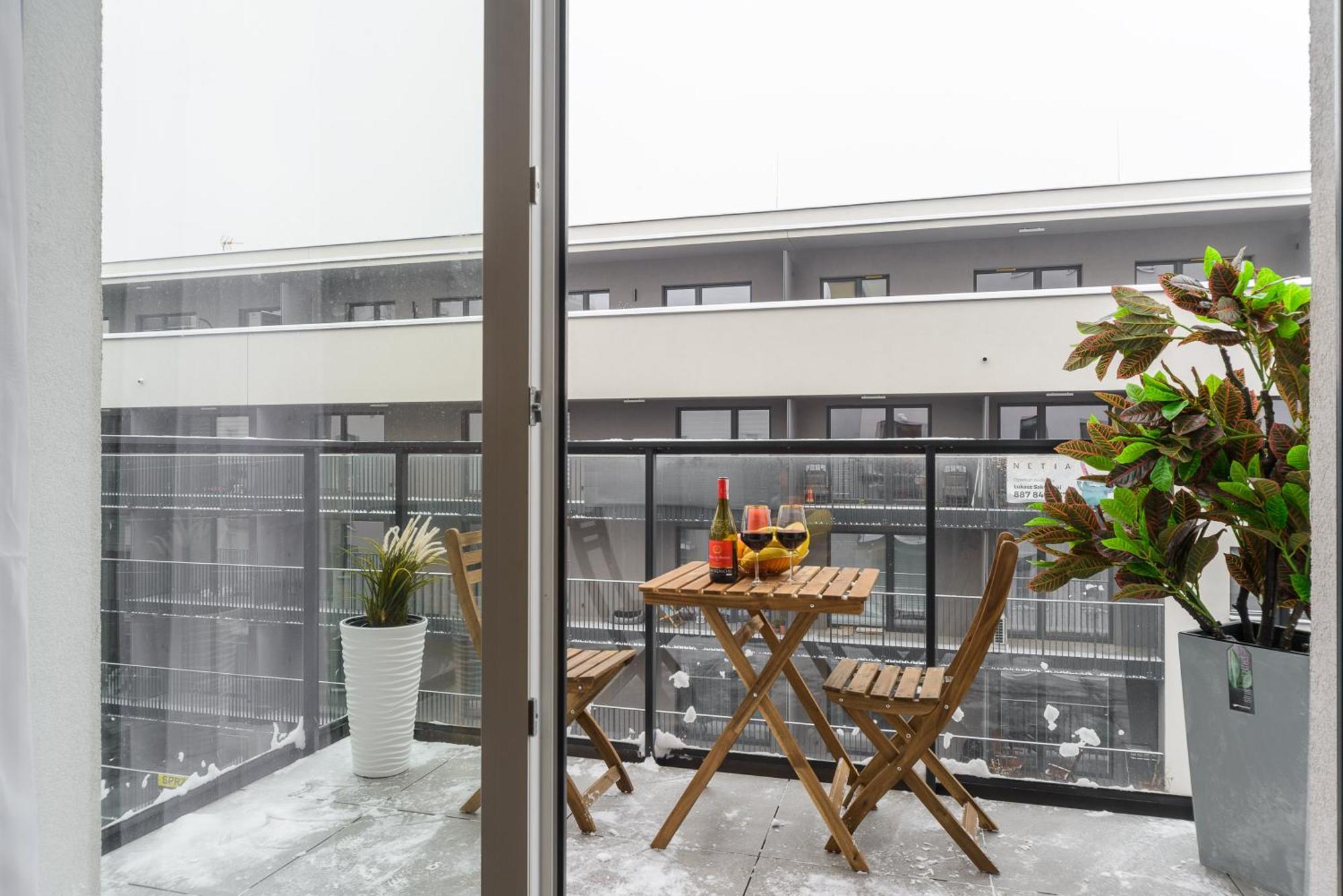 Lumina Apartments With Parking, Balcony Lodz ภายนอก รูปภาพ