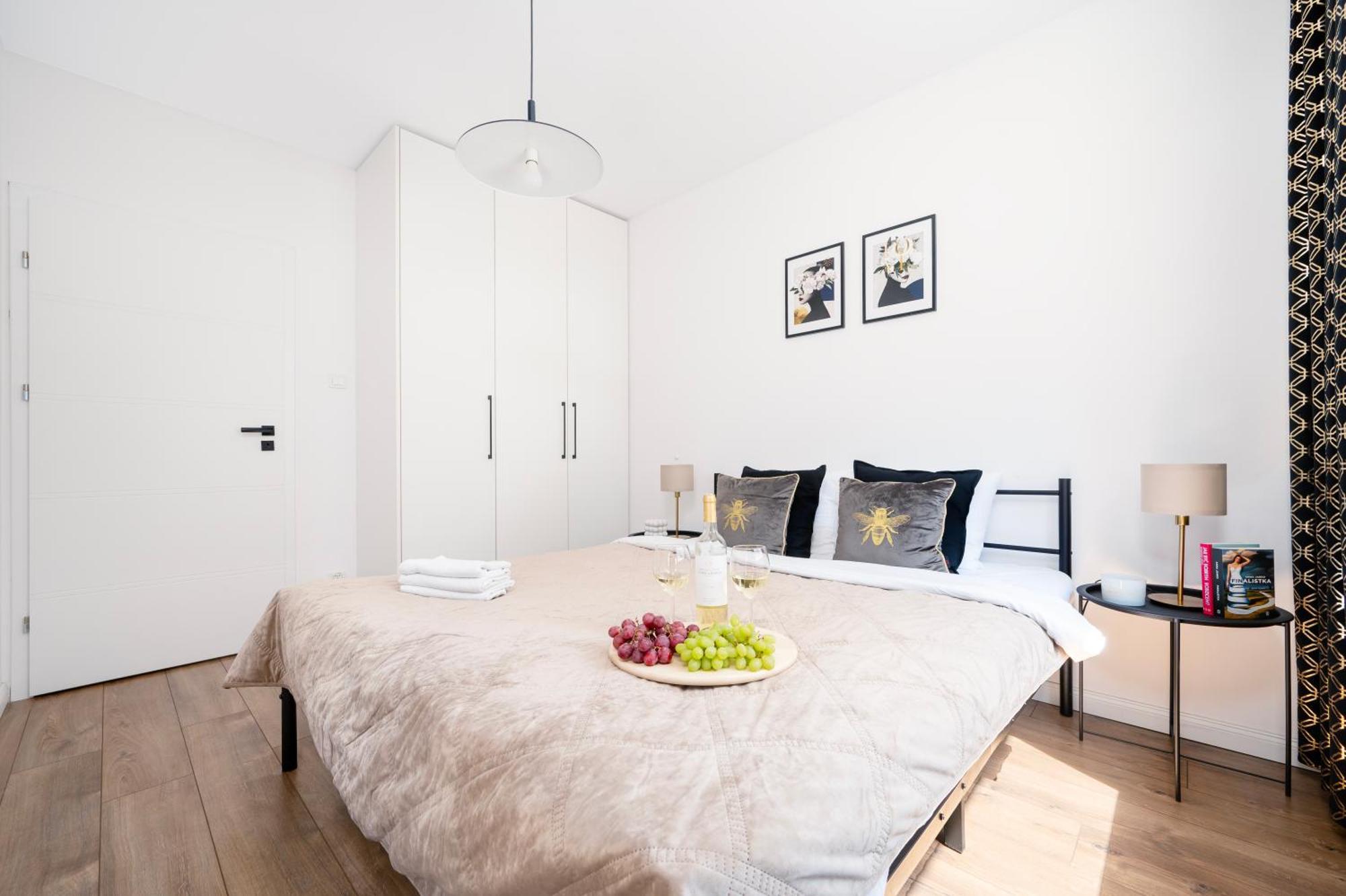 Lumina Apartments With Parking, Balcony Lodz ภายนอก รูปภาพ